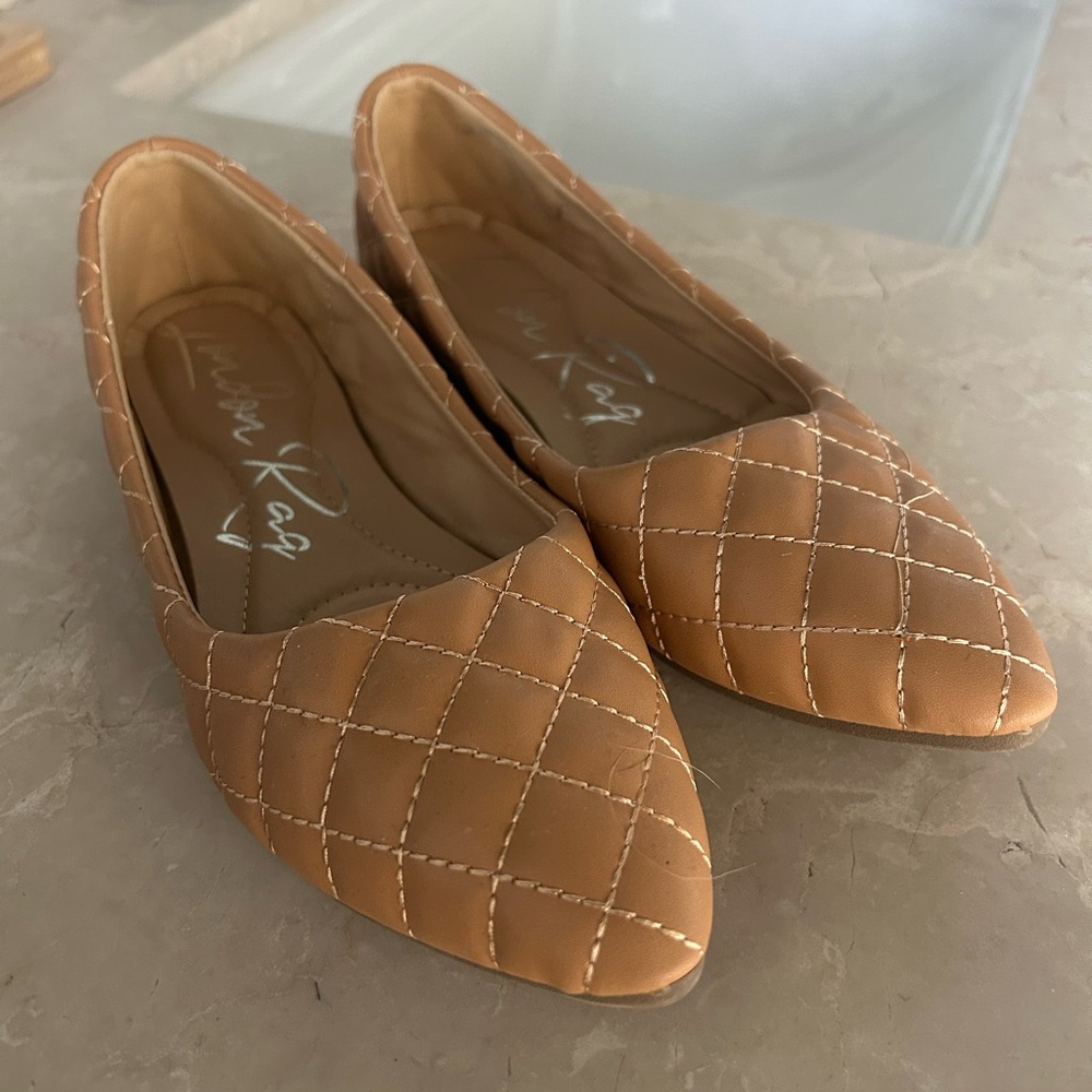 Gold flats